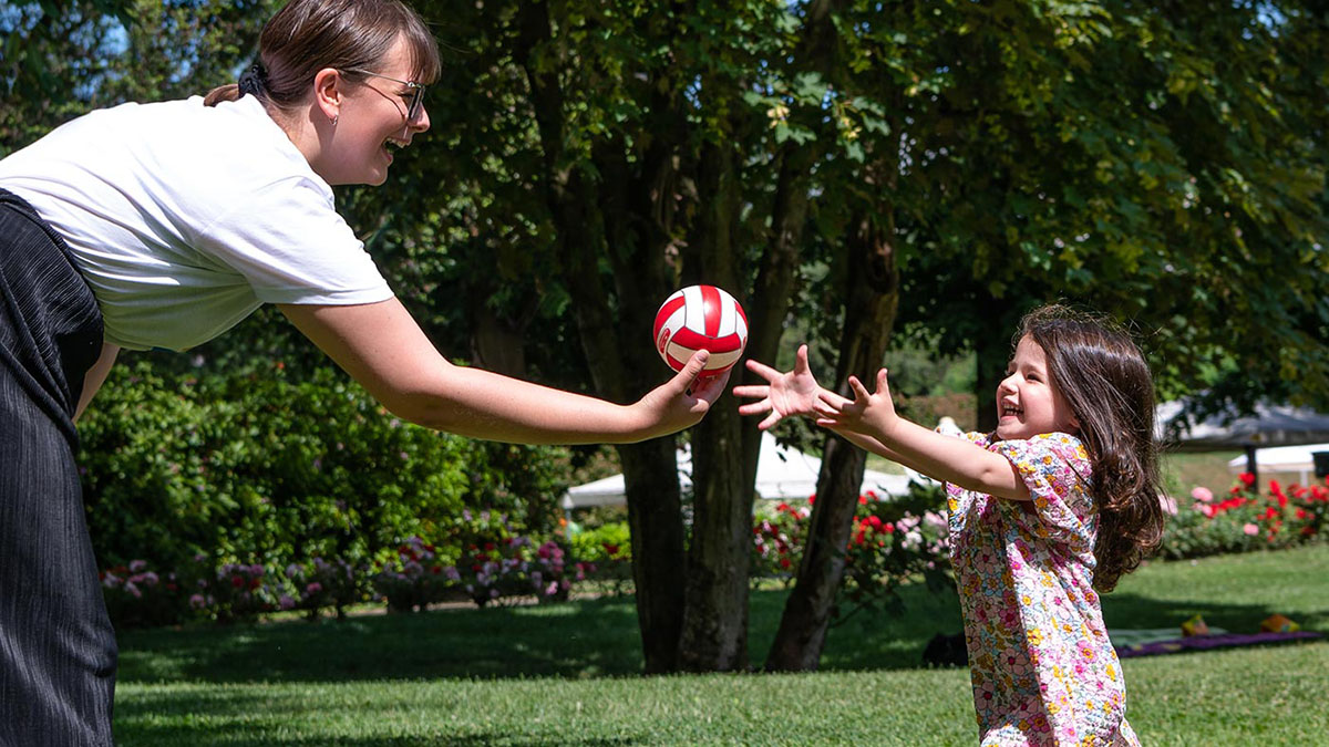 Bambini a Idea Village